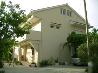 Apartments with a parking space Palit, Rab - 4957 - Mundanije - 0