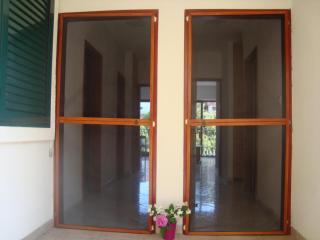 Apartments by the sea Maslinica, Solta - 11422 - 5