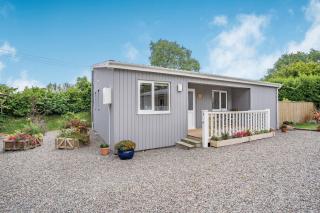 Caldey Lodge Bier Wood Lodges - Tenby - 9