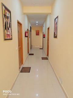 Hotel Krishna Rishikesh - 1