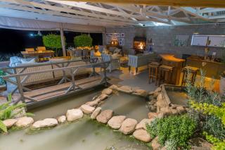 Chicane Bed and Breakfast - 8