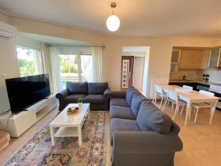 Cozy 2 Room Apartment With Garden near Athens Air-Port - Artemida - 8