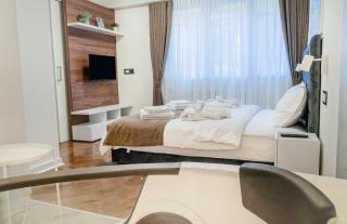 9 Nine - Luxury Apartments & Suites - 7