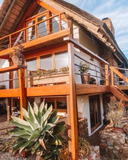 Dreamland Beach House & Studios at Supertubes - 5