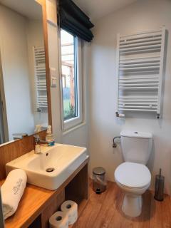 Giżycko - Żywki, Masuria Resort Village, całoroczne domki z widokiem na jezioro - 2