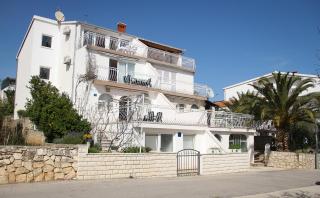 Apartments with a parking space Seget Vranjica, Trogir - 11561 - 0