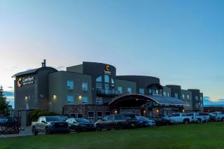 Comfort Inn & Suites - Medicine Hat - 0