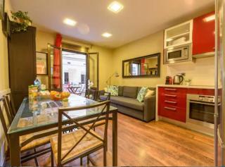 RamblasRentals Cozy Renovated 2BR with Balcony Lift 20M Rambla - Parking - Wifi - Barcelone - 9