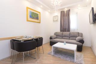 Apartments with hot tub Podstrana, Split - 8616 - 3