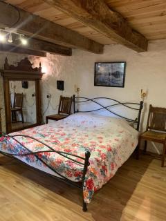 Petite maison Conjat - Saint-Julien-le-Petit - 6