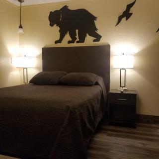 Frontier Lodge - 9