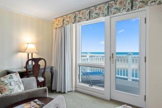 The Sparhawk Oceanfront Resort - 1