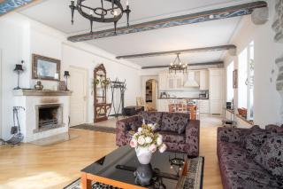 Dream Stay - Historical 3-Bedroom Apartment with Sauna & Fireplace - Tallinn - 0