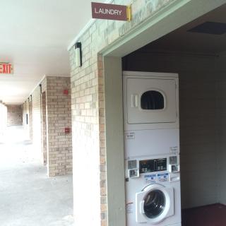 SureStay Plus by Best Western San Antonio Fiesta Inn - 2