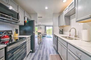 Cozy Branson Condo with Balcony and Mountain Views - Branson - 9