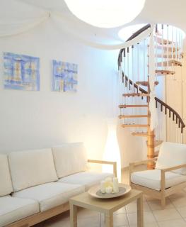 SEA VIEW HOUSE 1 - 5