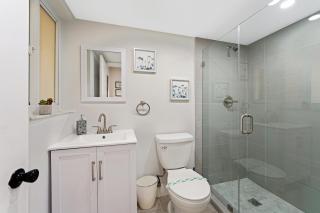Spacious Updated Home With Office By Pmi - Kendall - 4