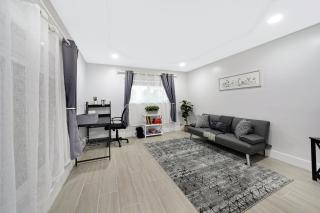 Spacious Updated Home With Office By Pmi - Kendall - 3