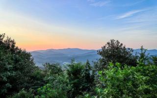 Amazing Mountain View -AMAZING LUXURY CABIN WITH LONG RANGE MOUNTAIN VIEWS AND FREE LOCAL ACTIVITIES - Mineral Bluff - 6