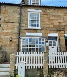 Sea Haven holiday cottage at Staithes - 9