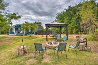 Pottsboro Home with Fire Pit Less Than 1 Mi to Lake Texoma! - Pottsboro - 9