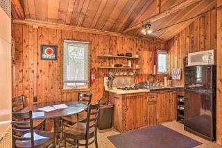 Rustic Suttons Bay Cottage Shared Dock and Fire Pit - Suttons Bay - 5