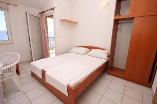 Apartments by the sea Podaca, Makarska - 6752 - 1