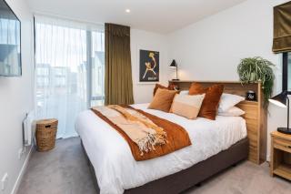 URBAN RETREAT luxury city stay - Christchurch - 4