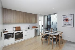 URBAN RETREAT luxury city stay - Christchurch - 3