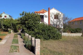 Apartments with a parking space Kraj, Pasman - 8372 - Tkon - 0