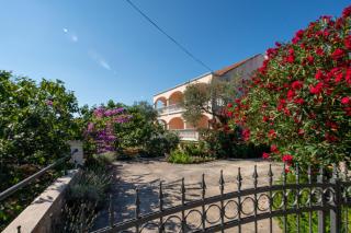 Apartments with parking space Pasman - 8214 - 2