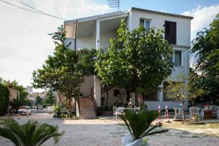 Apartments with a parking space Makarska - 6814 - 0