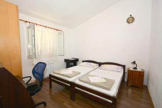 Apartments by the sea Suhi Potok, Omis - 11401 - Jesenice - 2