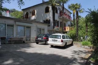Apartments and rooms with parking space Lovran, Opatija - 10403 - 1