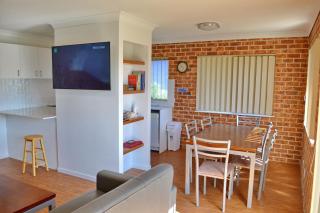 Ocean Breeze 8 - South West Rocks - 2