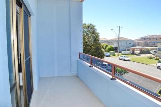 Paragon Apartment 3 - Bring your own linen. - South West Rocks - 4