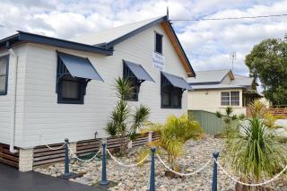 Mistys Beachside Cottage - Bring your own linen. - South West Rocks - 9