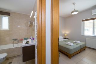 Peris House Souda - Suda - 4