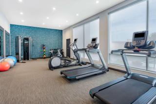 LaQuinta Suites by Wyndham South Bend Notre Dame Area - South Bend - 1