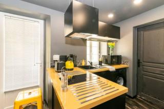 Black & y'hello T2 : WIFI/PARKING/ 5' centre-ville - Angoulême - 8