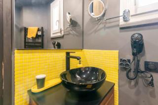Black & y'hello T2 : WIFI/PARKING/ 5' centre-ville - Angoulême - 4