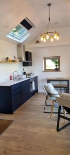 The Brookhouse. Cheerful tiny house with Seaview. - Ilfracombe - 7