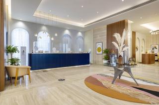 voco Doha West Bay Suites by IHG - Doha - 3
