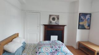 London Edgware Station Apartment - 9