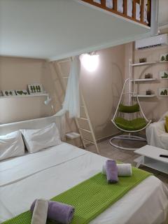 The Urban Escape - Atene - 1