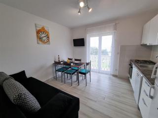 Apartment House Kastelan - Banjol - 7