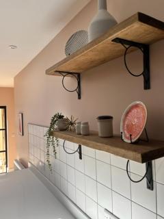 Redwing- free parking- Grade II listed- ground floor two bedrooms apartment - Huntingdon - 4