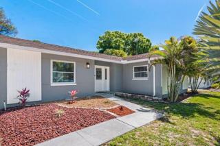 Heated Pool House Only 5 Minutes to Gulf Beaches! - Seminole - 9