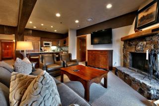 Luxury Three Bedroom Suite with Two Hot Tubs apartment hotel - Park City - 7