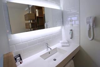 ibis Styles Nimes Gare Centre - Nîmes - 9